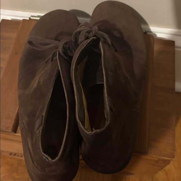 Clarks unstructured Brown Lace-Up Chukka Boots mens size 9.5